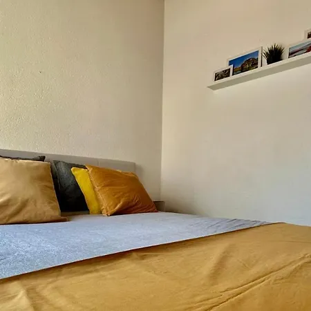 Saphir / Maison D'hotes Affittacamere Vernayaz